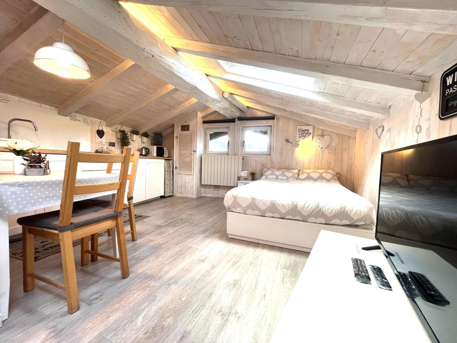 Il Piccolo Loft Nel Cuore Antico Di Aosta - You & Me Case Vacanza Buitenkant foto