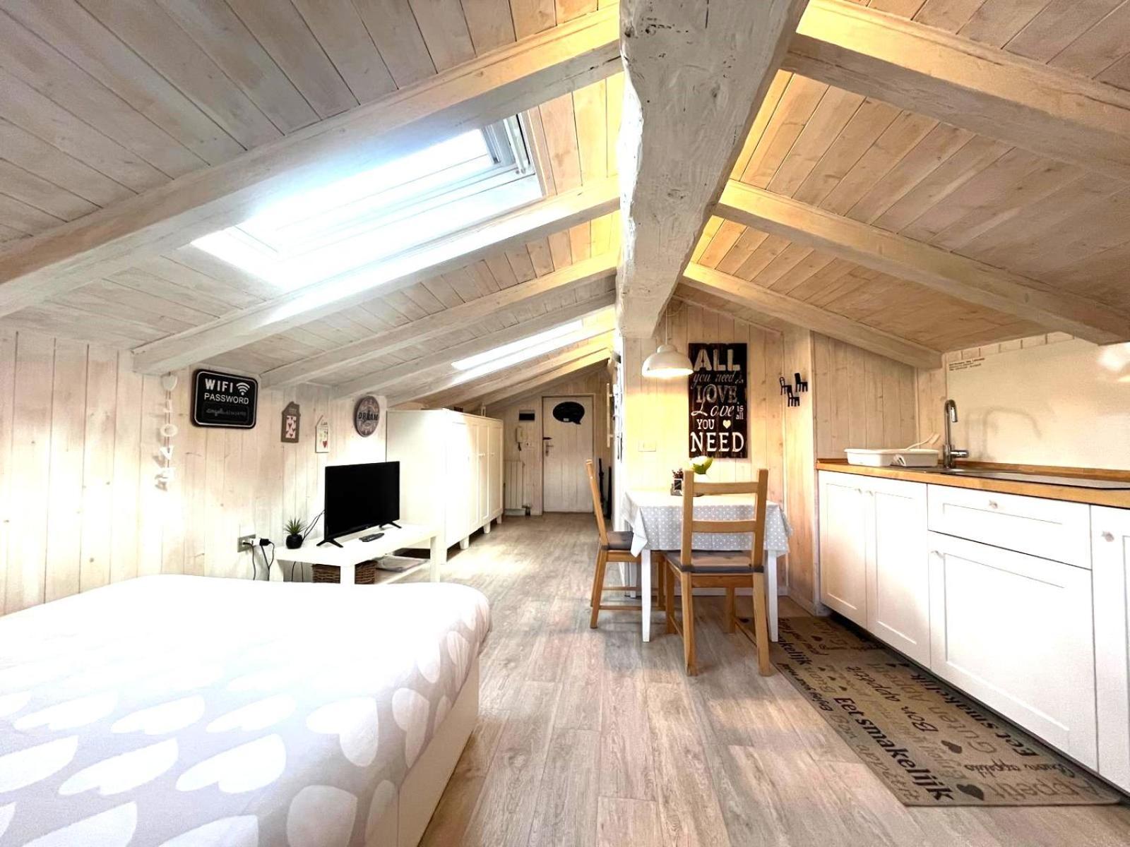 Il Piccolo Loft Nel Cuore Antico Di Aosta - You & Me Case Vacanza Buitenkant foto